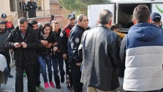 Anne ve oğlunun acı sonu!