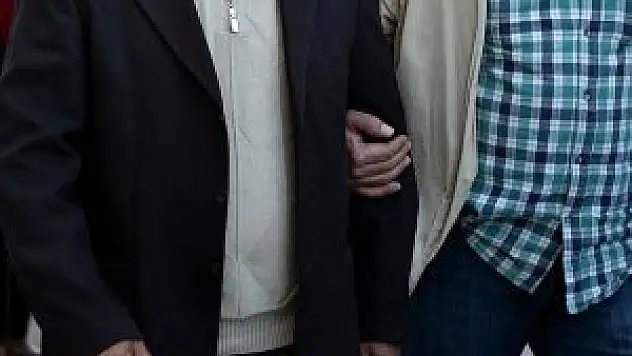 Terör örgütünün kuryelerine 12 yıl hapis