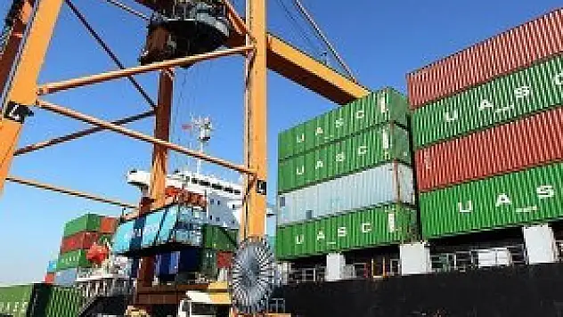 Cari açık 5 yılın en düşüğünde