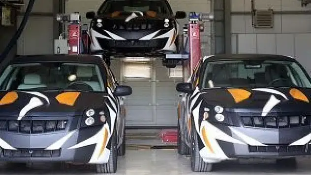 Yerli otomobil 'kamuflajsız' görücüye çıkacak