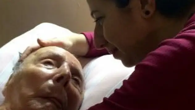 Münir Özkul öldü iddialarına kızı Güner Özkul'dan cevap