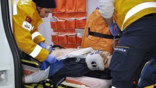 Manisa'da otomobil takla attı: 1 ölü, 1 yaralı