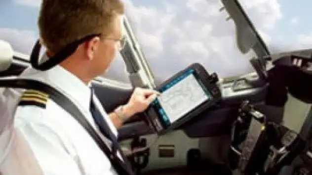 Erdoğan'a küfür eden pilot istifa etti