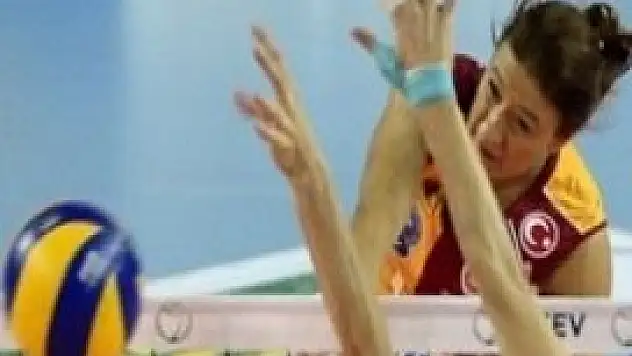 Fenerbahçe 1-3 <font style'color:  red'>Galatasaray </font>