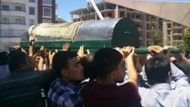 Konya'da gözyaşlarıyla defnedildiler