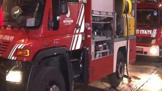 Taksim'de korkutan yangın