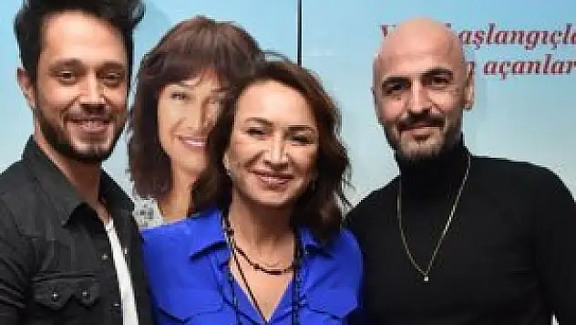 Nadide Hayat'tan ünlülere özel gösterim