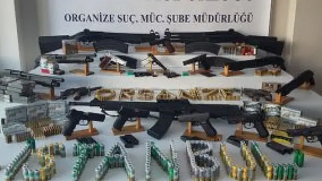 İstanbul'da silah kaçakçılığı operasyonu: 4 gözaltı