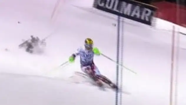 Kayak yarışında inanılmaz kaza