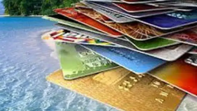 Yazın kredi kartlarına yükleniyoruz