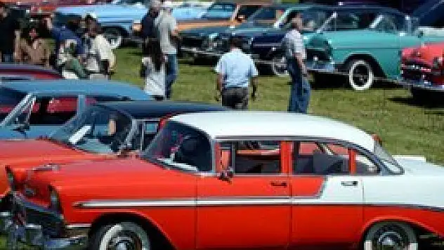 Bursa'da 'Klasik Otomobil Şenliği'