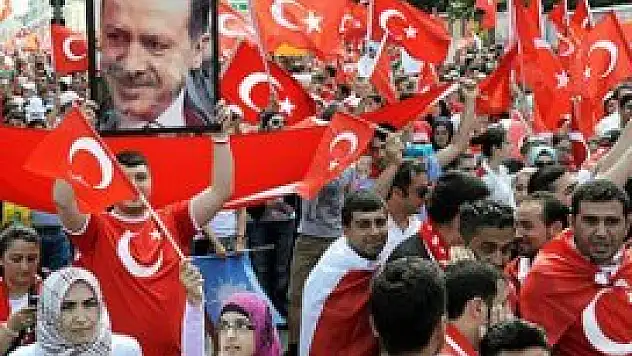 'Yedirtmeyeceğiz', 'Yalnız Değilsin'