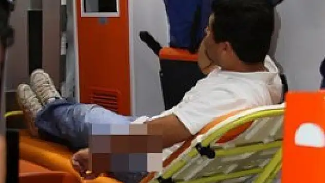 Müdahale sırasında 2 polis bıçakla yaralandı