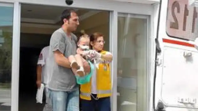 Naftalin yedi, hastanelik oldu