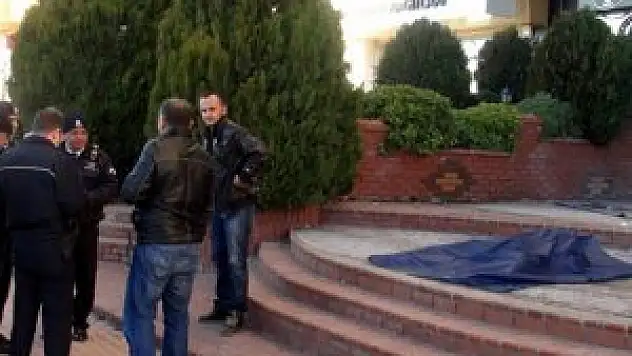 Bunalıma giren hukuk öğrencisi canına kıydı!