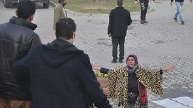 Uyuşturucudan tutuklanan evlada göz yaşı