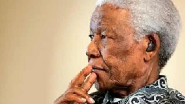 Mandela'nın durumu yeniden kötüleşti