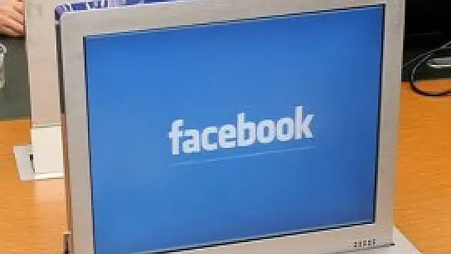 Facebook'ta özel mesaj paralı oluyor