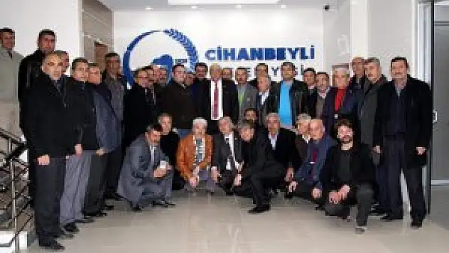 Cihanbeyli Belediye Başkanı Kale, muhtarlarla bir araya geldi