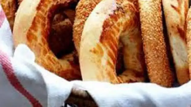 Meram Belediyesi 82 camide kandil simidi dağıttı