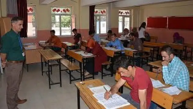 Açık öğretim okullarının sınavları hafta sonu yapılacak