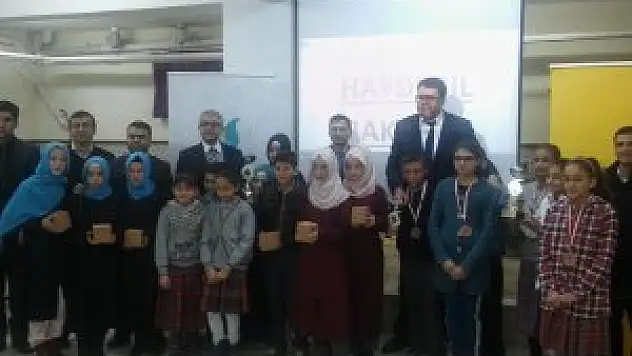 Altınekin yarıştı