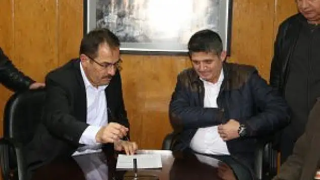 Hadim'de otel ihale sözleşmesi imzalandı
