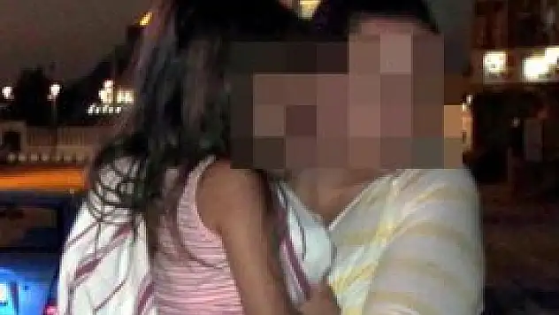 Yaralanan küçük kız ambulansa zor bindi