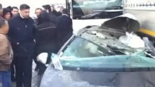 Kar sebebiyle zincirleme kaza