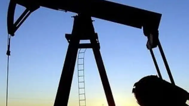 Petrolde aşağı yönlü yeni rekor uzak değil