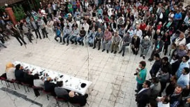 Akil İnsanlar 'çözüm' için 122 bin kilometre yol katetti