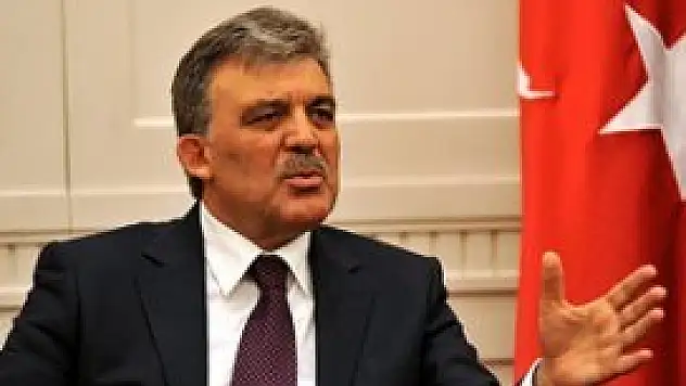 Gül Irak'taki intihar saldırısını lanetledi