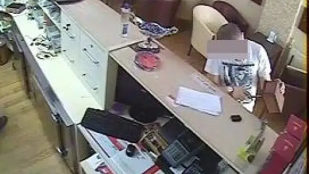 Hırsız aynı yeri tekrar soydu