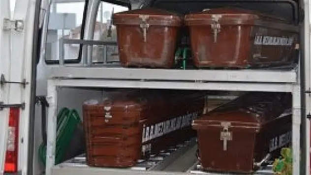 Dikili'de 5'i çocuk 7 kişinin cesedi sahillere vurdu