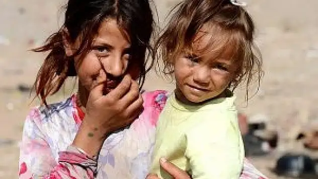 Okula devamsız kız çocuklarına takip