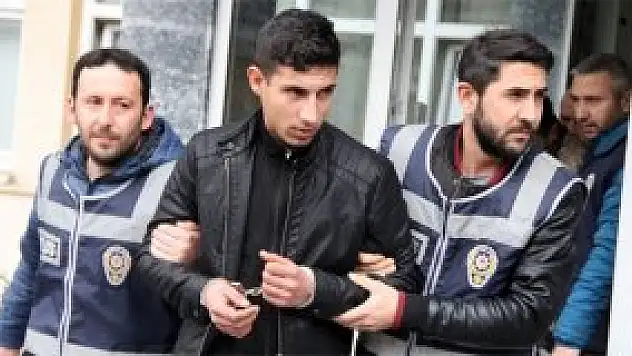 Profesör çiftin altın ve paralarını alan dolandırıcılar yakalandı