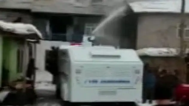 Yangına TOMA müdahale etti