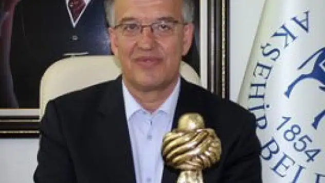 'Altın Kavuk' Prof.Dr.Metin Sözen'e