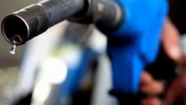 Petrol değer kaybetti