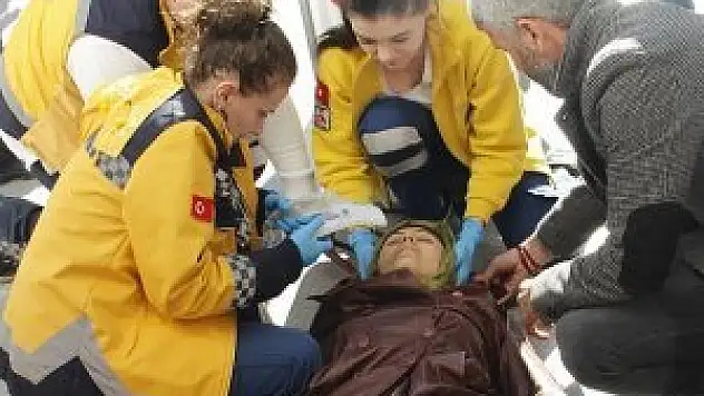 Telefonla konuşurken ikinci kattan düştü