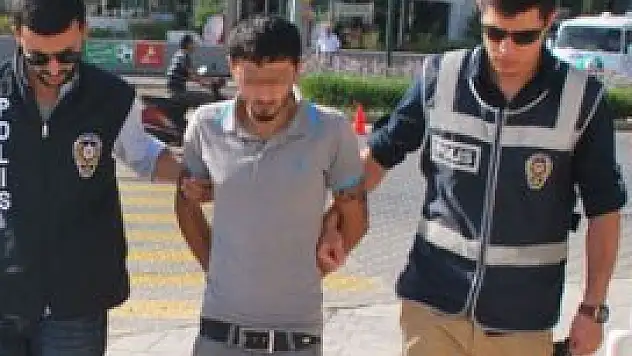 İngiliz turisti bıçaklayanlar yakalandı