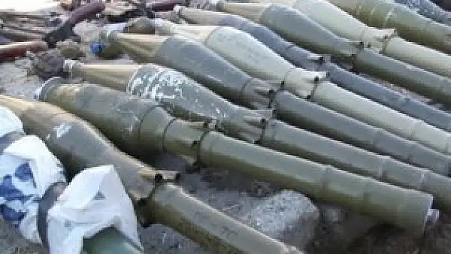 Kanalizasyon çukurunda mühimmat ele geçirildi