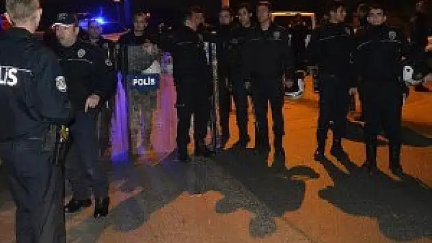 Bursa'da uyuşturucu satıcılarının evine saldırı