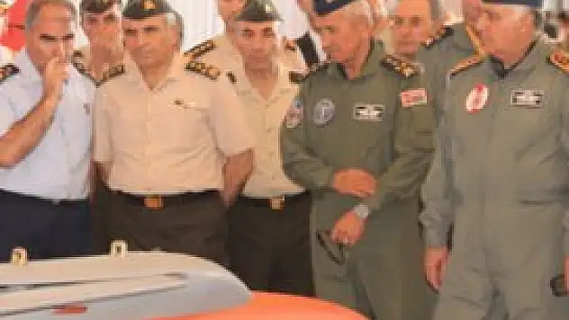 Komutanlar hakiki mühimmat atışlarını izledi