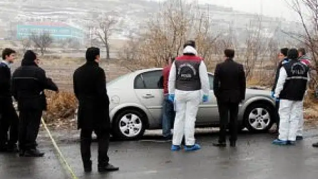 Otomobilinde vurulmuş halde bulundu