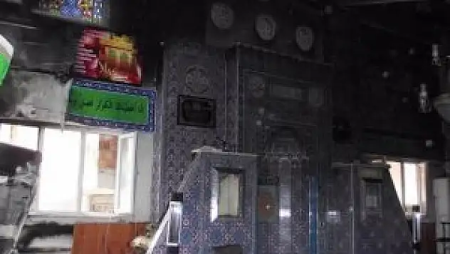 Camide yangın çıktı faciadan dönüldü