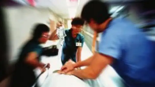 Kızının düğününde kalbine yenik düştü