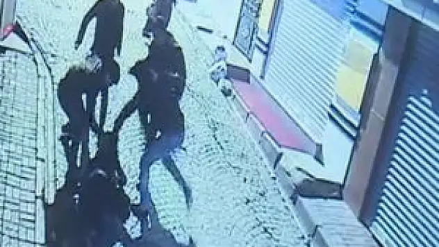 İstanbul'da öldüresiye dayak kamerada