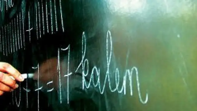 Hatay'da sahte diplomalı 7 öğretmenin görevine son verildi