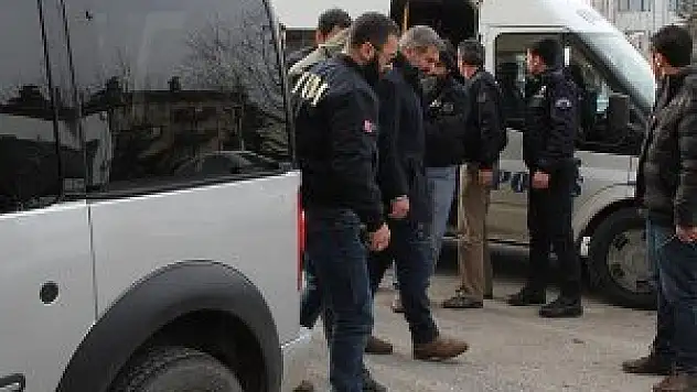 Afyonkarahisar'daki DAEŞ operasyonunda 3 kişi tutuklandı